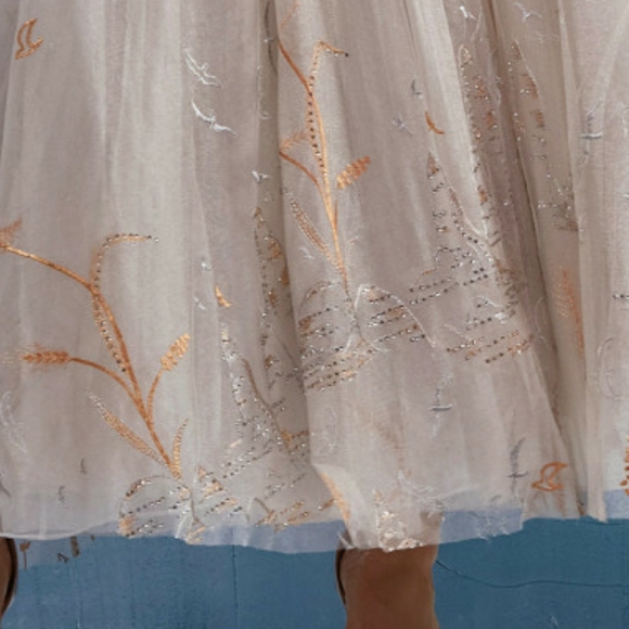 Formal dress - Picture 6 of 10